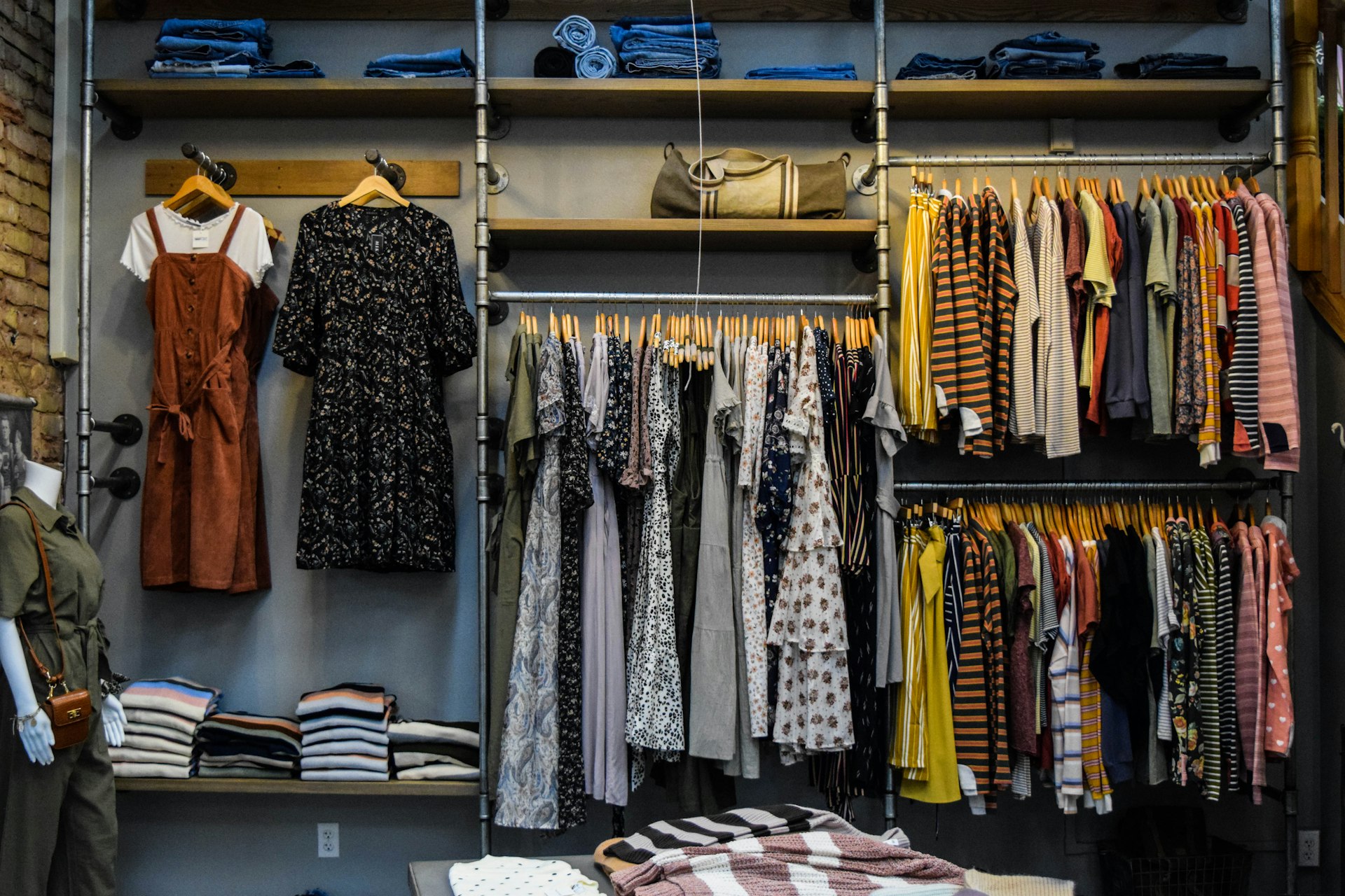 Japan: Leading Apparel & E-Commerce Retail Group Seeking Strategic Acquisitions